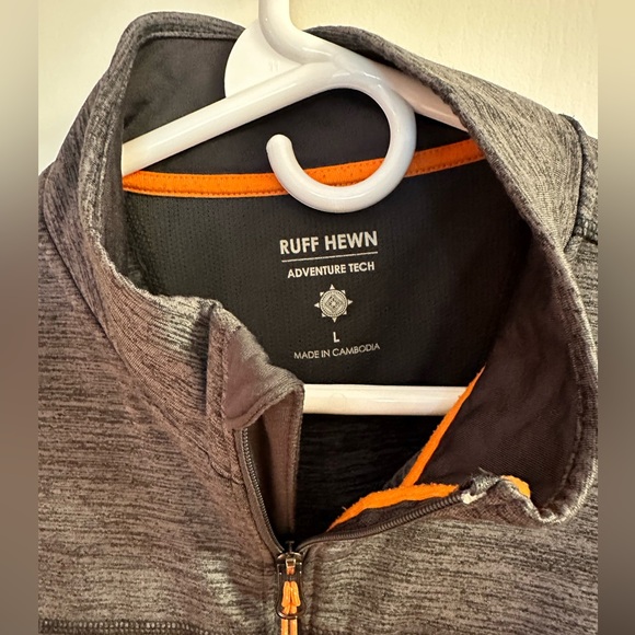 1/4 zip long sleeve tee - Picture 2 of 3